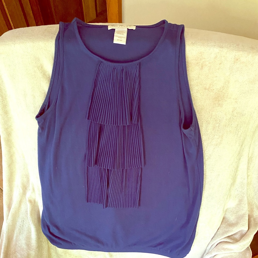 Sleeveless blouse